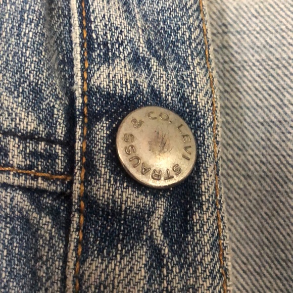 VINTAGE Levi Strauss Blue Denim Jacket - LIKE NEW - Picture 4 of 17